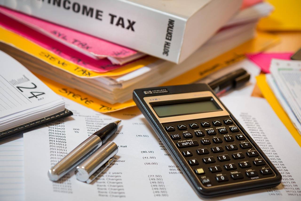 Jaki temat pracy licencjackiej z finansów i rachunkowości wybrać?